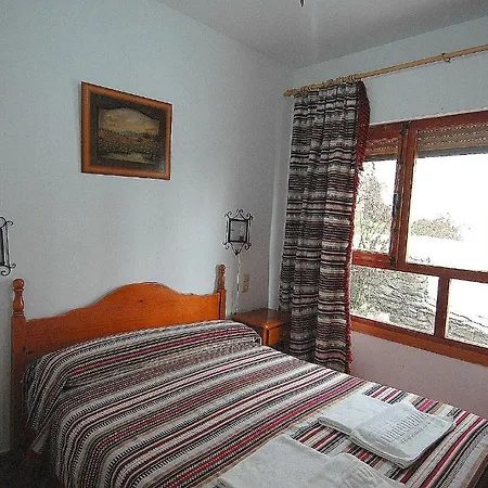 Apartamentos Turisticos Rural Los Tinaos Bubión Room photo